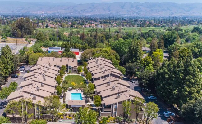 Building Photo - 2664 Senter Rd