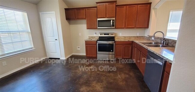 Building Photo - 7205 Mistletoe Trail