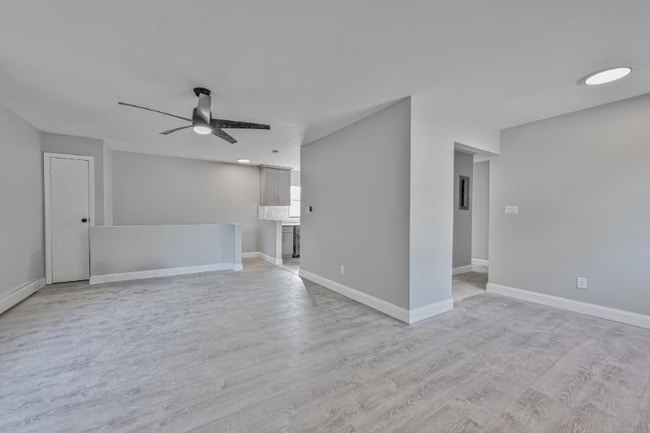 Building Photo - 13722 Bedell St