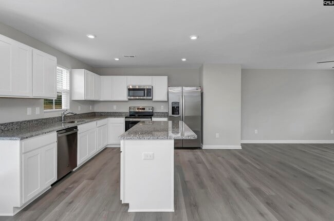 Building Photo - 3041 Blue Brook Ln