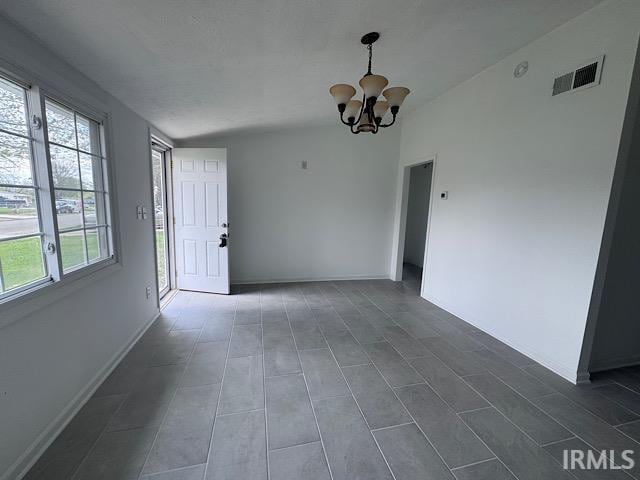 Building Photo - 3001 N Westwood Rd