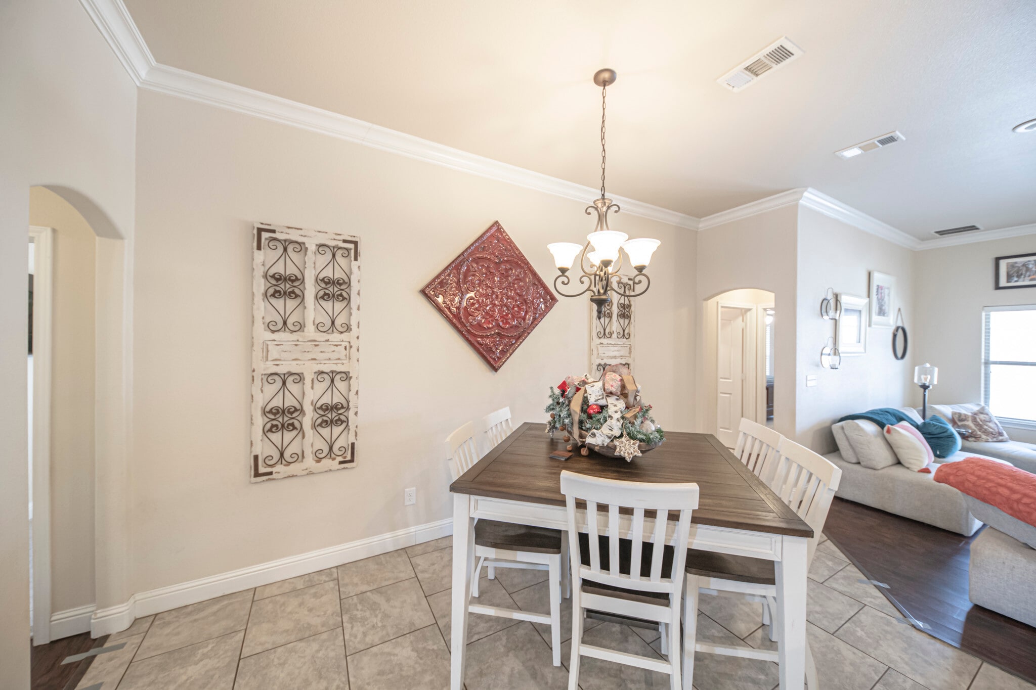 Building Photo - 6922 Ranch Hand Dr