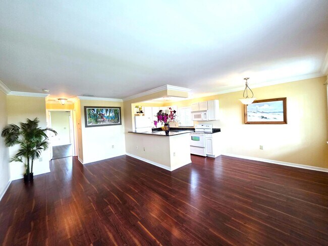Building Photo - 69 Royal Oak Ct