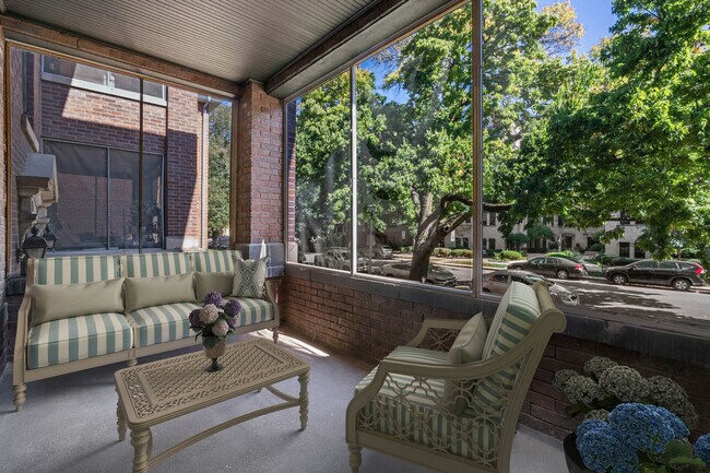 Building Photo - 323 Wisconsin Ave