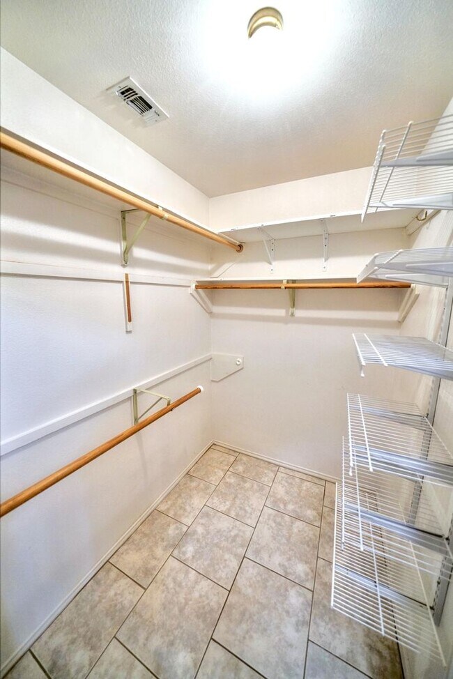 Building Photo - Executive Home in Greenshire with Luxurious Updates and Spacious Outdoor Living - Agent Commissio...