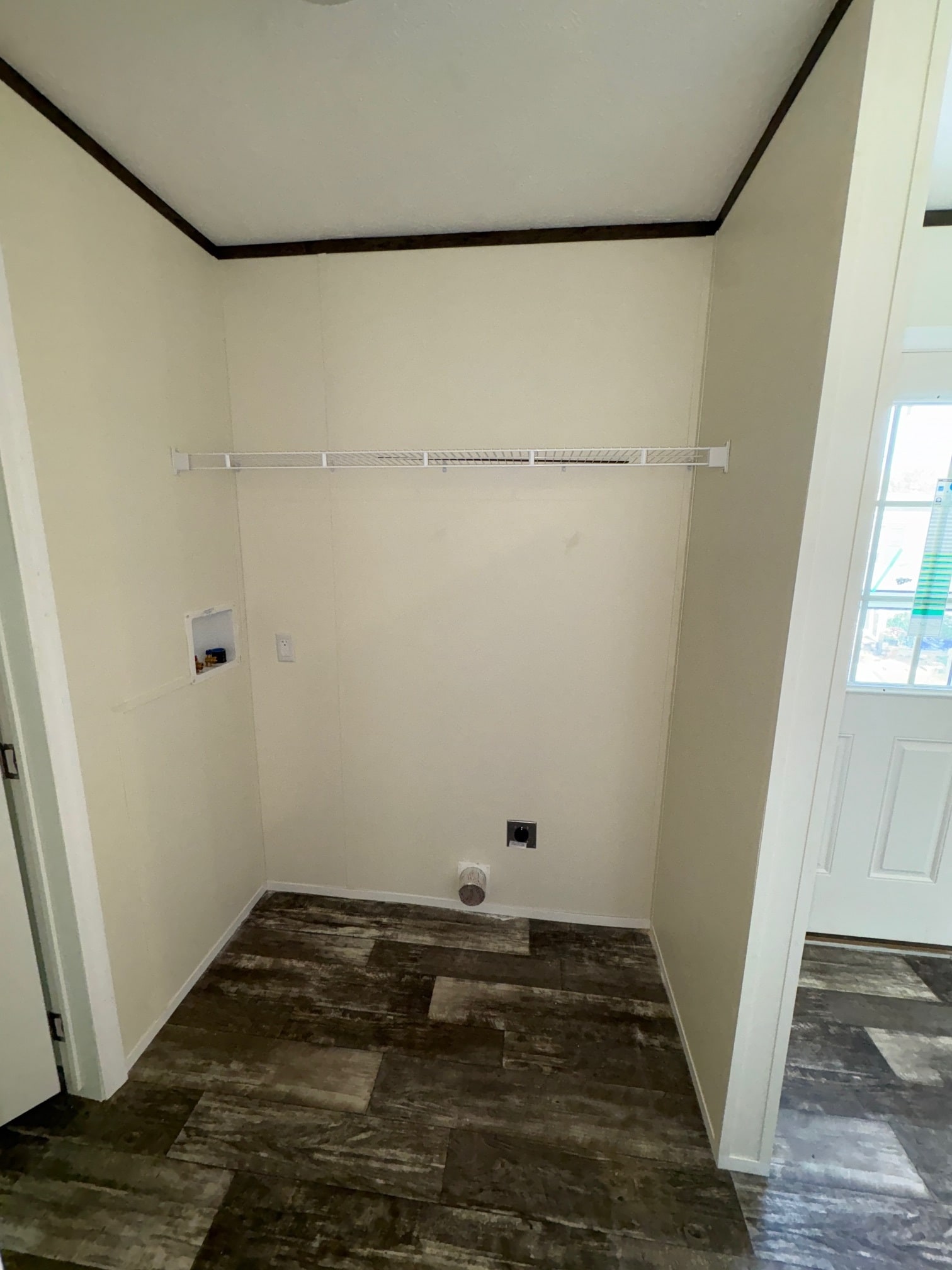 Building Photo - 16 Doe Dr