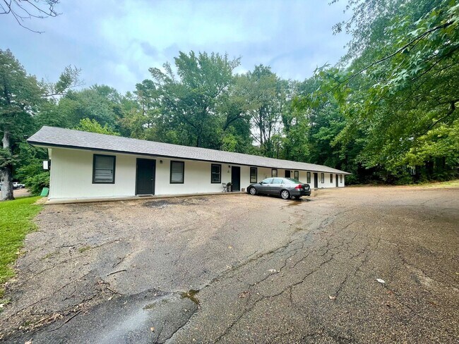 Building Photo - 219 Harrell St