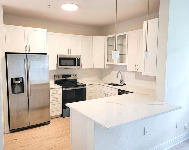 Primary Photo - 4301 SW 160th Ave