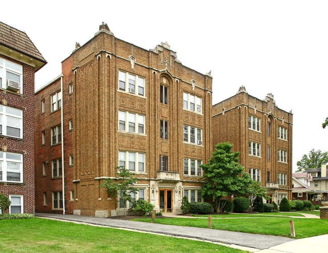 Primary Photo - Traymore