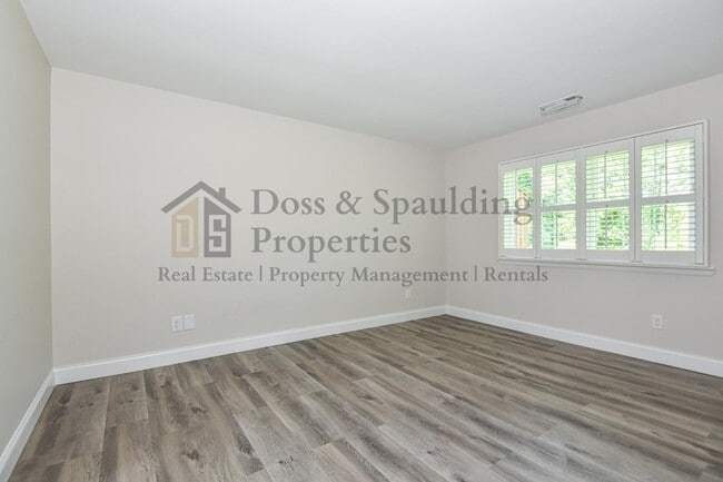 Building Photo - 3624 Heathrow Dr