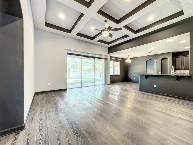 Building Photo - 10041 Oak Quarry Dr