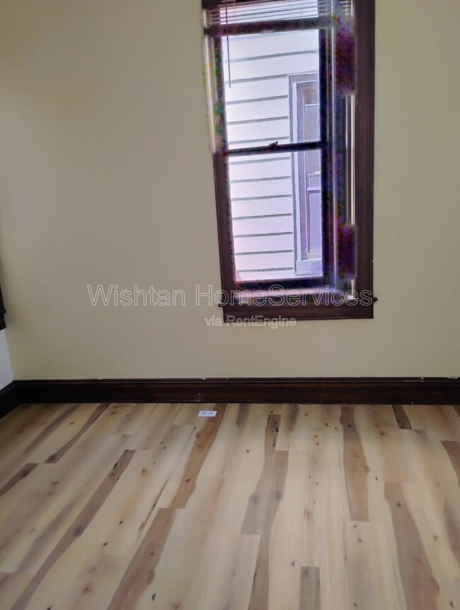 Building Photo - 1016 York St