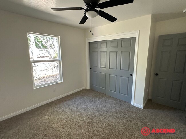 Building Photo - 415 Minner Ave