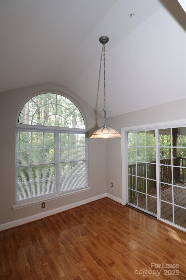 Building Photo - 2558 Carya Pond Ln