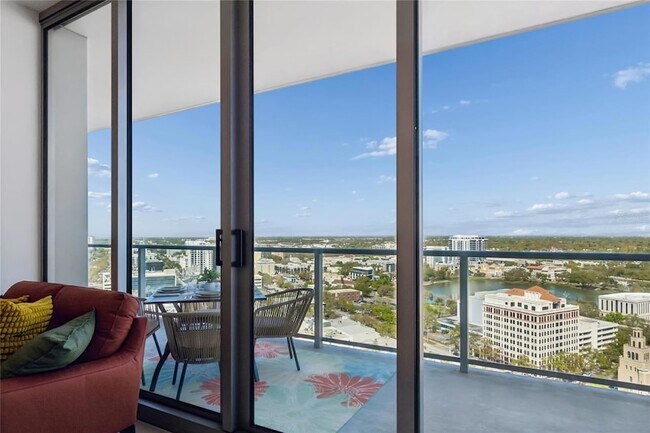 Building Photo - 400 Central Ave