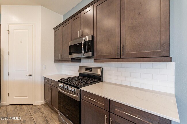 Building Photo - 2811 W Pollack St