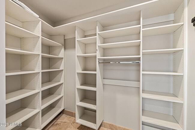 Building Photo - 8406 E Calle Buena Vista