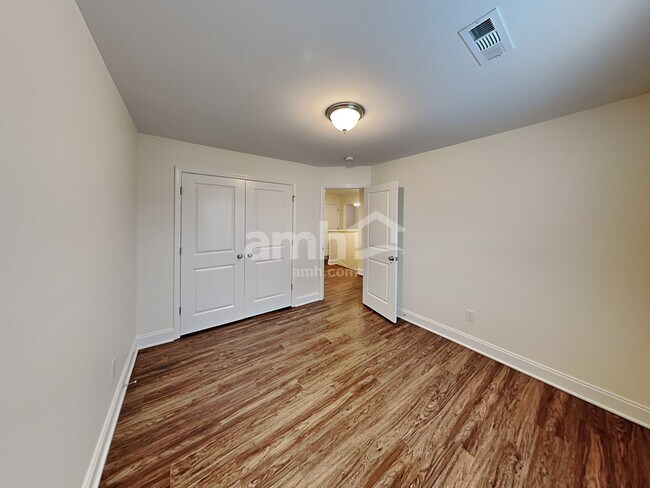 Building Photo - 4757 Chutney Dr