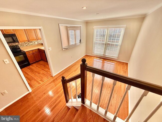 Building Photo - 6166 Wellington Commons Dr