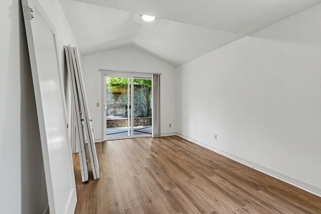 Building Photo - Winter Duplex - VPM215153W-4