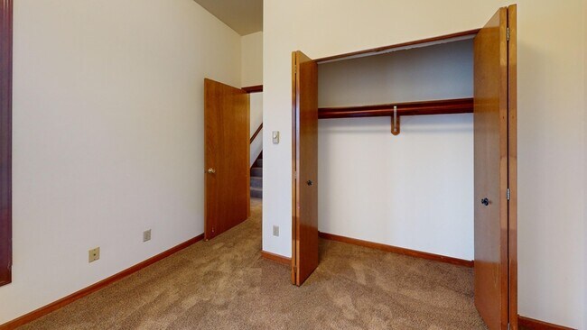 Building Photo - 11 E Gilman St