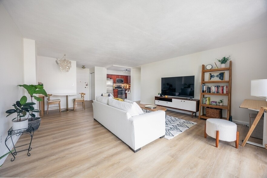 Building Photo - 41 Park St