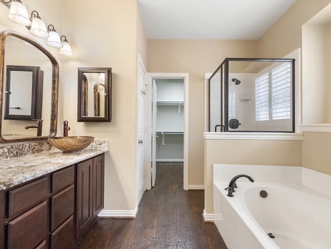 Building Photo - 8129 Springmoss Dr