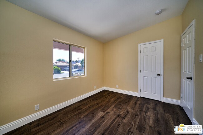 Building Photo - 51311 Avenida Velasco