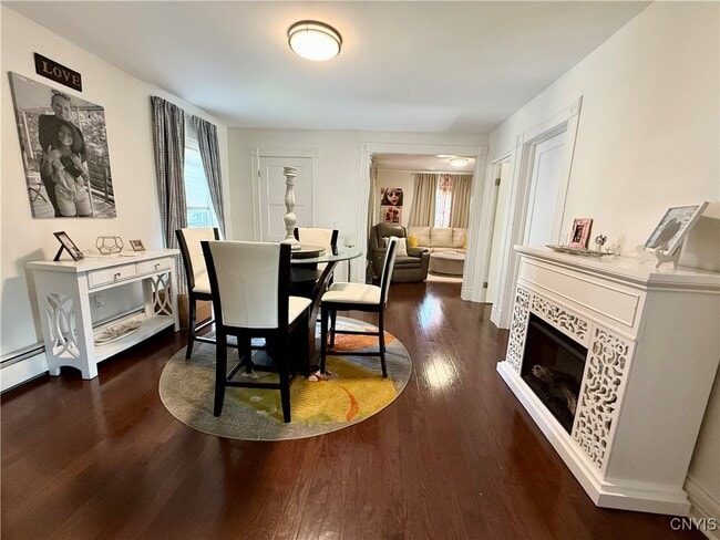 Building Photo - 211 N Seward Ave