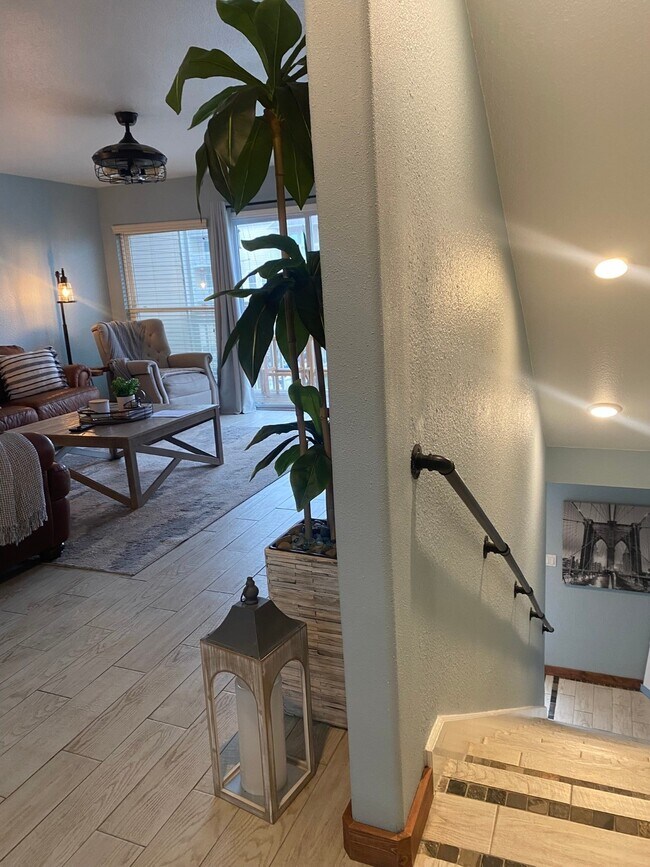 Building Photo - 16 Mariner Village Dr