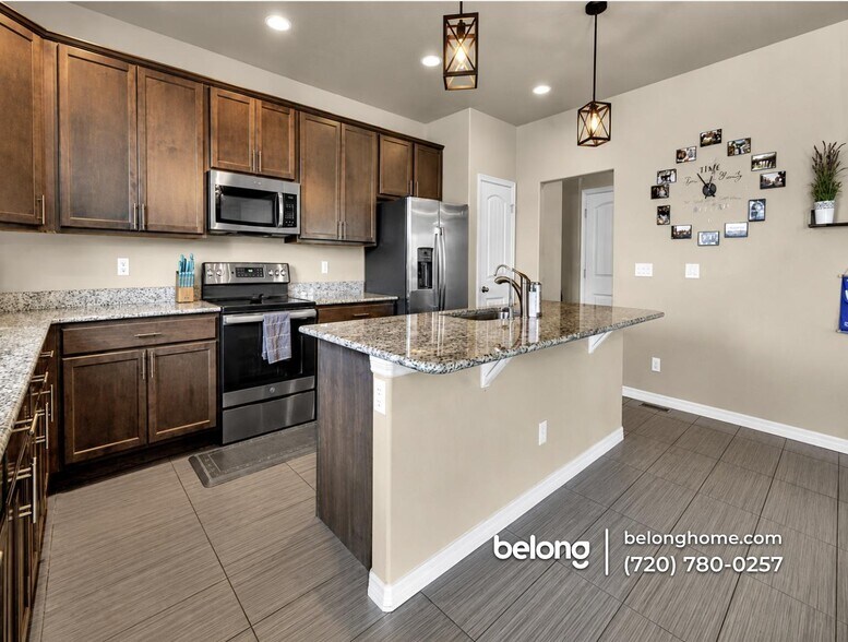 Building Photo - 10224 Hidden Pk Wy