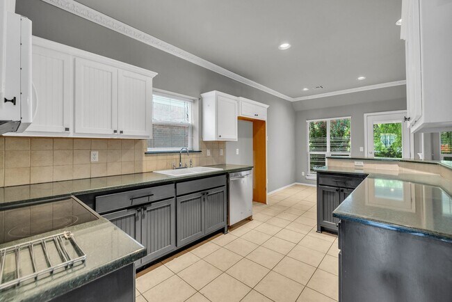 Building Photo - Welcome to this gorgeous home in the highl...
