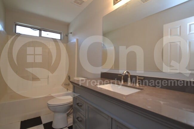 Building Photo - 487 W Calle Monte Vista