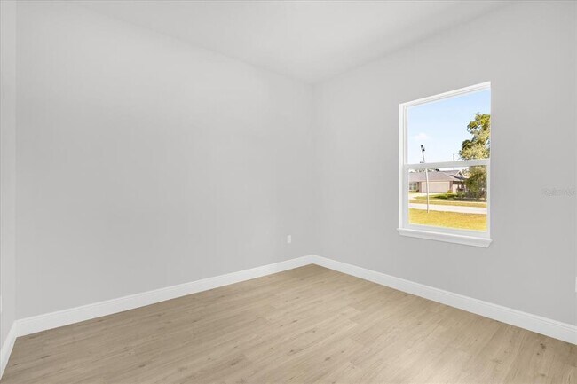 Building Photo - 420 Marion Oaks Course