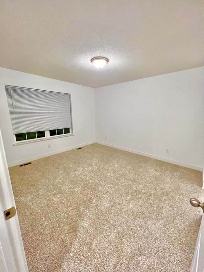 Building Photo - 11204 Balsam Pointe Trl