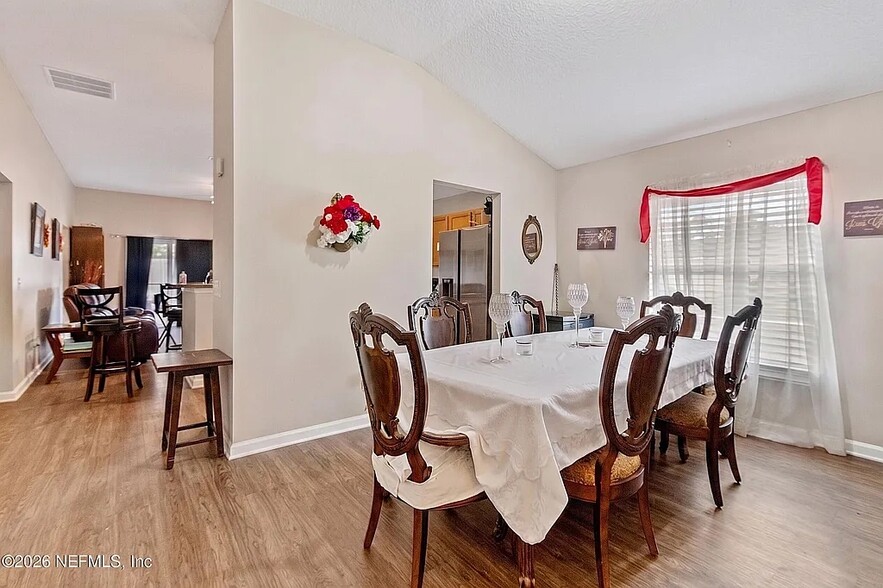 Building Photo - 9155 Mill Grove Dr