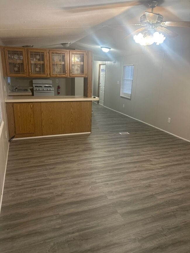 Building Photo - Newly Remobile Home For sale