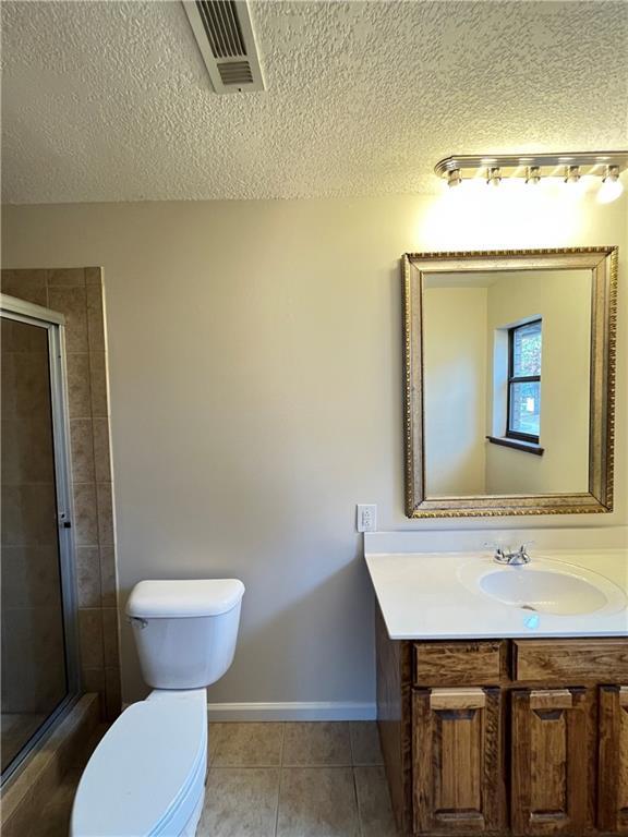 Building Photo - 2133 Loren Cir