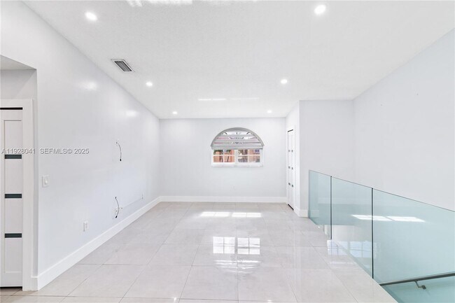 Building Photo - 3375 W 76th St