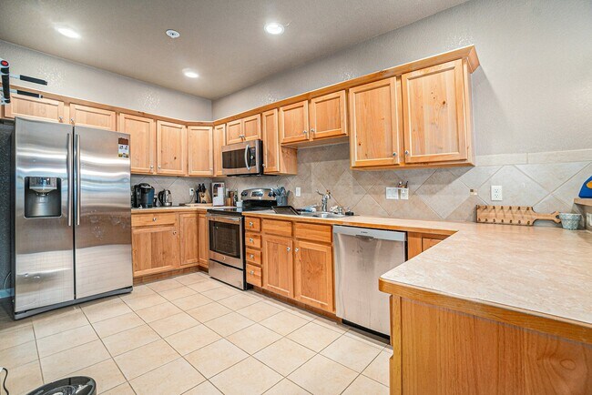 Building Photo - 2177 Cape Hatteras Dr