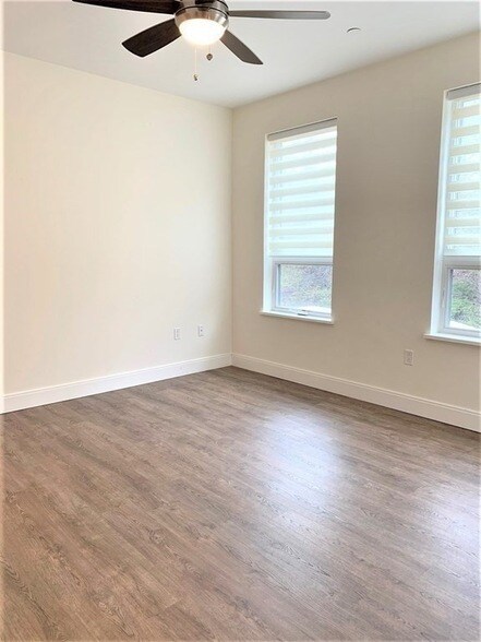 Building Photo - 40 Fisher Ave