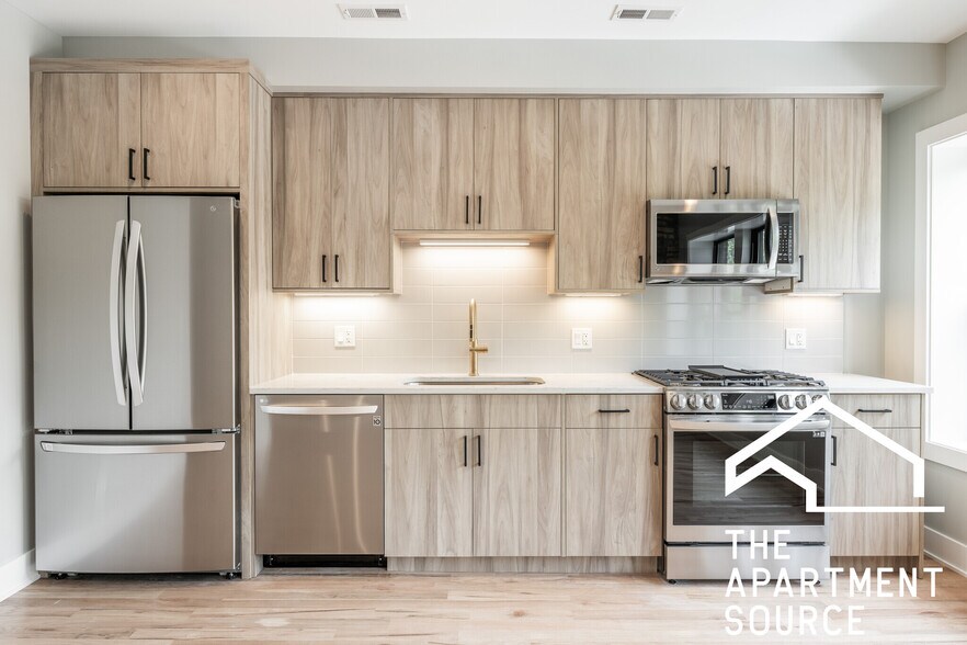 Building Photo - 2535 N Campbell Ave