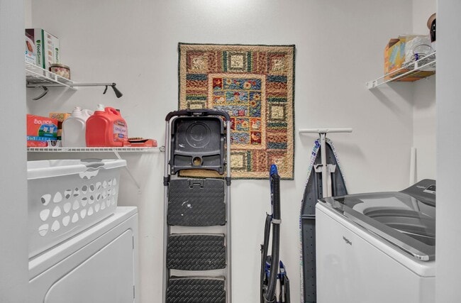 Building Photo - Dunes West Town House