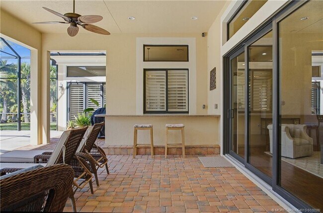 Building Photo - 109 SE Fiore Bello