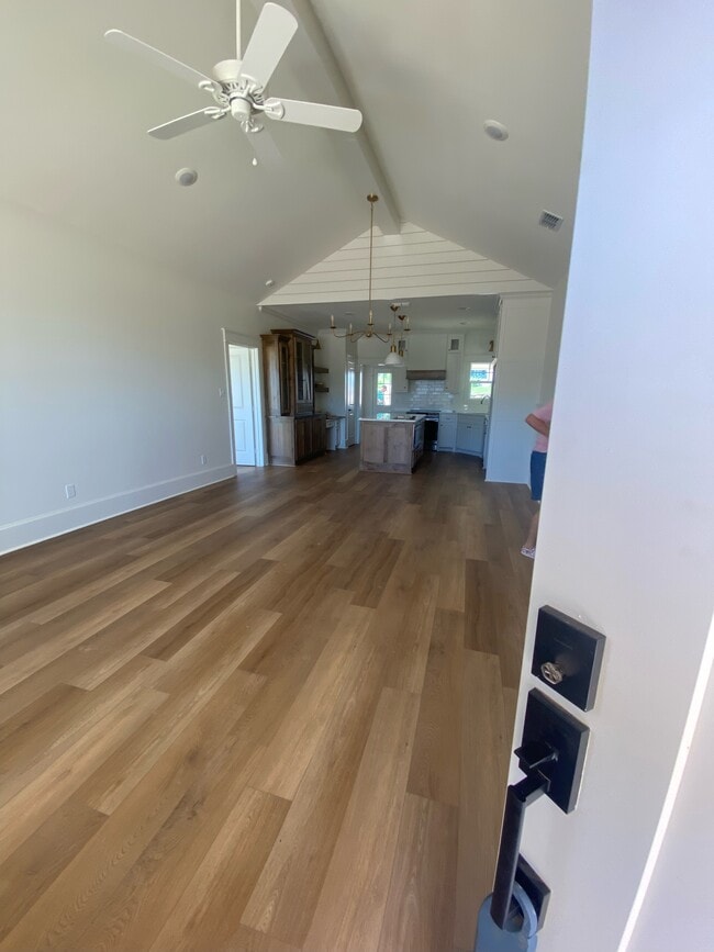Building Photo - 837 Heiress Ct