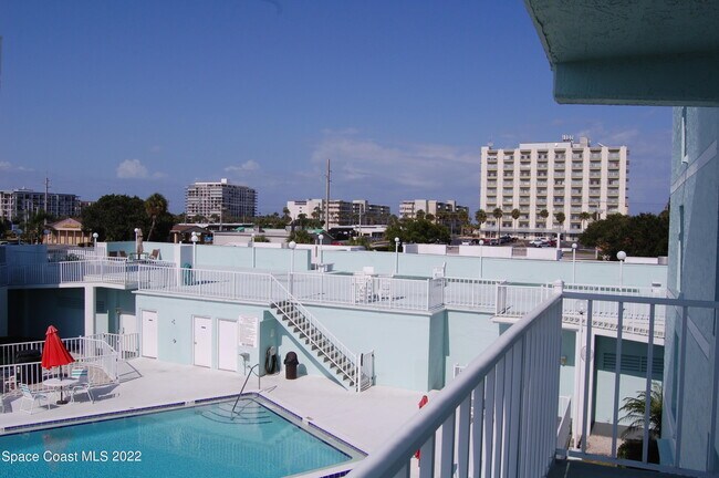 Building Photo - 1700 Commodore Blvd