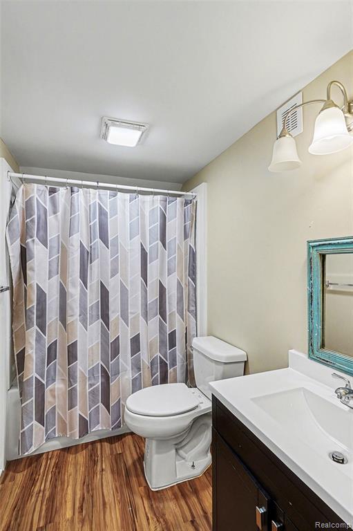 Building Photo - 532 E Broad St