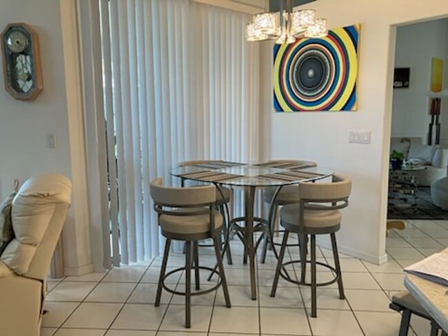 Building Photo - Home