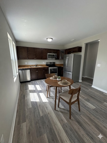 Building Photo - 5134 Dodge Rd