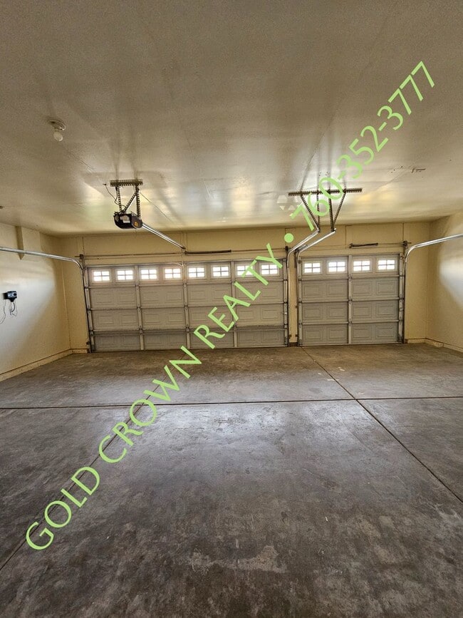Building Photo - Home in McCabe School District